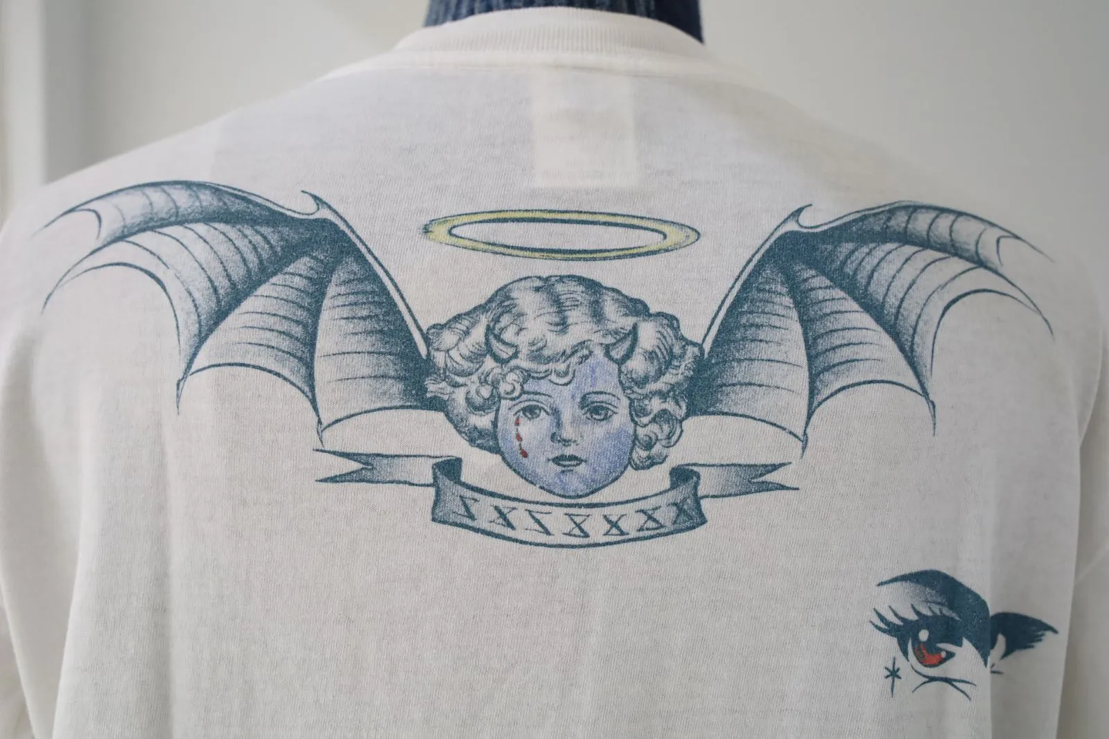 SAINT Mxxxxxx × Dr. Woo DW_LS TEE/TATTOO/WHT Dr.Woo joint model TATOO tattoo long sleeve off-white S-XL OE yarn Tube weaving high weight fabric without side seams Original printing water slurry process No touch printing Breathable and comfortable Original level replica printing Correct version Correct main mark/wash mark/cherub anti-counterfeiting mark